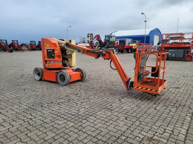 Lift JLG E300AJP