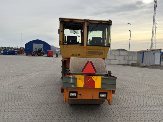 Vägvält Dynapac CS142